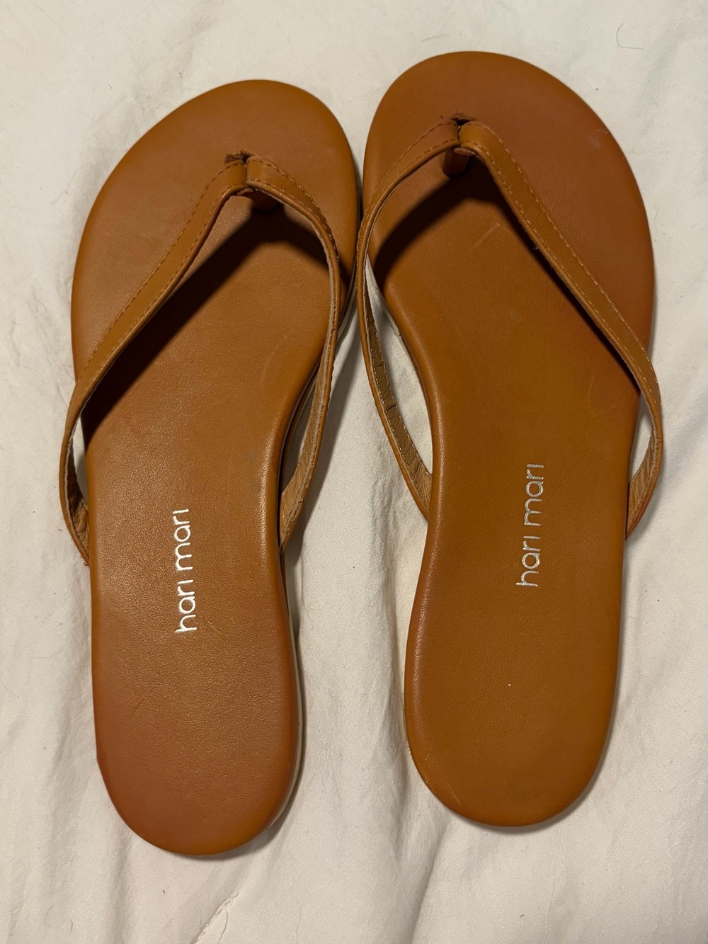 hari mari Meadows Flip Flop Women’s size 6 in Tobacco